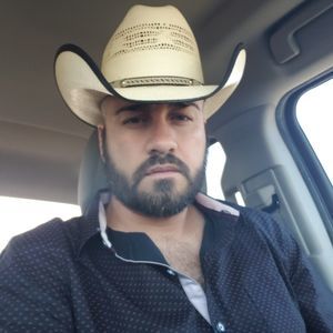 Meet your Posher, Luis